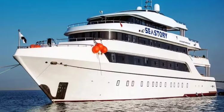 Egito: Naufrágio de iate turístico deixa pelo menos 16 desaparecidos no Mar Vermelho