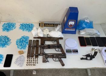 Guarapari: Polícia Civil apreende armas e drogas em operação no bairro Adalberto Simão Nader