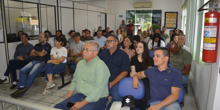 Presidente Kennedy: Prefeitura apresenta Plano Diretor Municipal à população