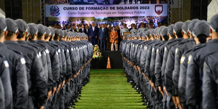 Polícia Militar: Curso de Formação de Soldados do ES realiza a formatura de 946 novos soldados