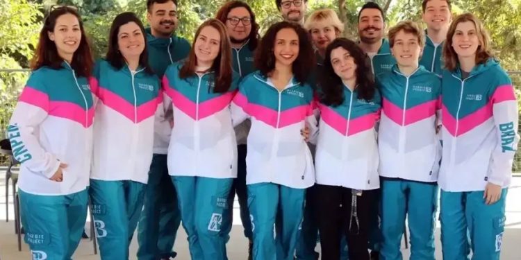 Brasil: Filtro detector de microplástico feito por brasileiros é premiado no MIT