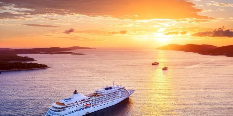 Turismo: Começa a temporada de cruzeiros 2024/2025 com oferta de 862 mil leitos