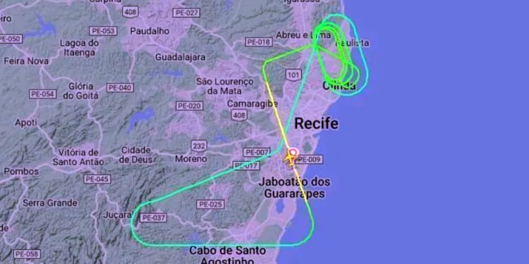 Latam: Avião sobrevoa Recife por quase 1 h após decolagem e volta para o aeroporto