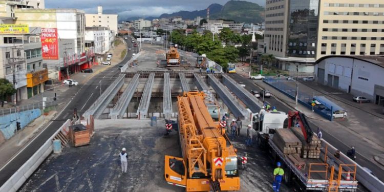 Cariacica: Começou a interdição parcial do trânsito na Mário Gurgel para obras do viaduto