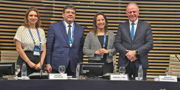 Espírito Santo: Governador participa do Congresso Brasil Competitivo