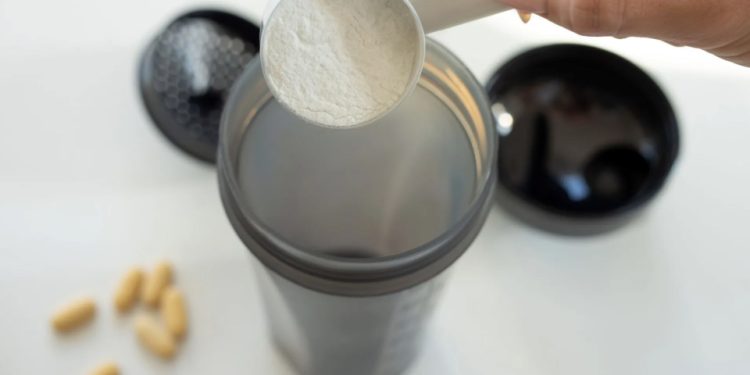 Falsificação: Governo solicita suspensão da venda de creatinas adulteradas