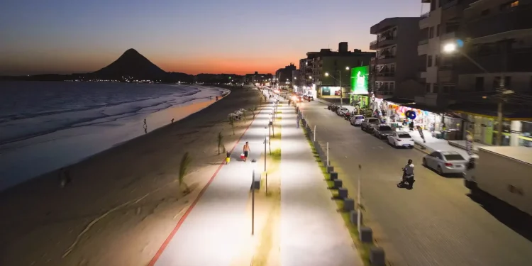 Piúma: Governador entrega 1ª etapa da urbanização da orla nesta sexta (13)