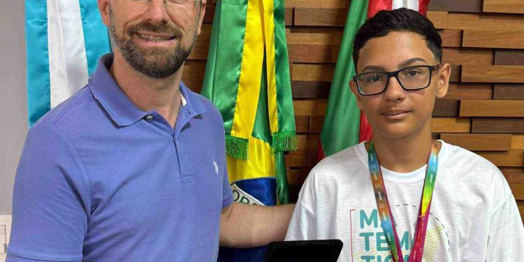 Anchieta: Aluno conquista bronze na Olimpíada Brasileira de Matemática das Escolas Públicas