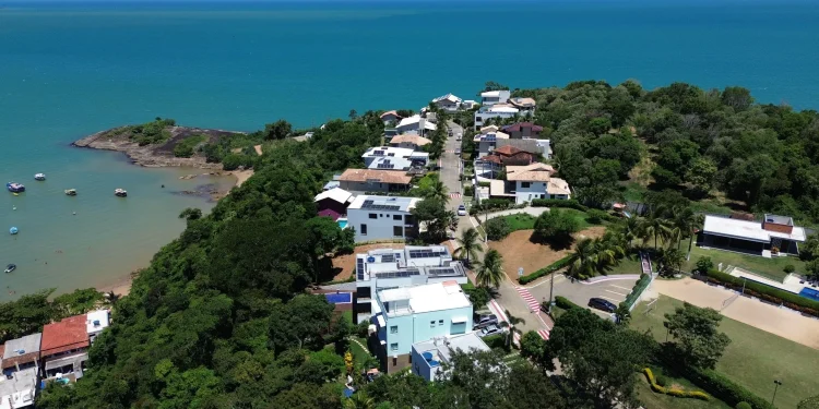Especial: Turismo impulsiona mercado imobiliário premium em Iriri e região