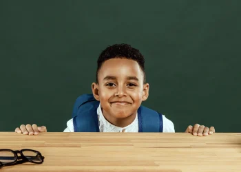 Piúma: Prefeitura distribuirá kits escolares para a Rede Municipal de Ensino