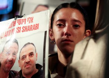 Gaza: Primeiro-ministro israelense diz que cessar-fogo não começará até que o Hamas divulgue lista de reféns