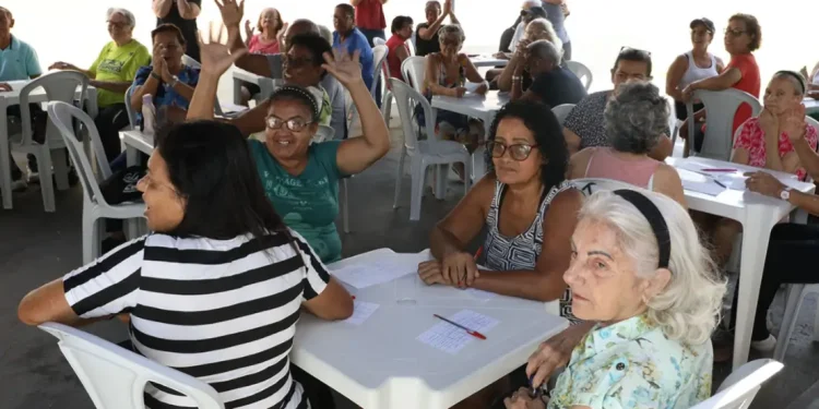 Cariacica: Idosos participam de colônia de férias até o final de janeiro