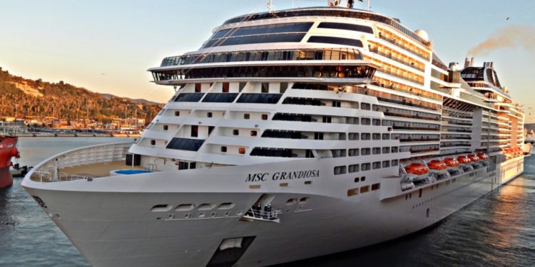 Santos: Navio da MSC enfrenta surto de diarreia provocado pelo norovírus