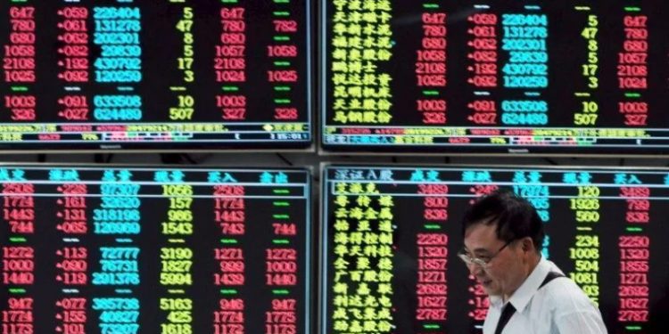 IA: DeepSeek da China provoca liquidação global de ações de tecnologia em Wall Street