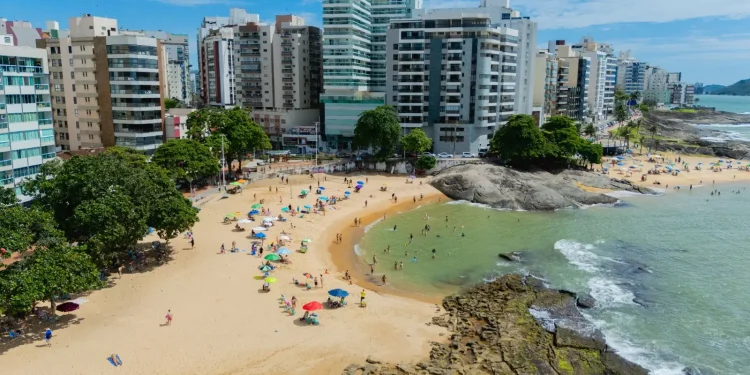 Guarapari: Testes de balneabilidade afirmam que praias estão liberadas para banho
