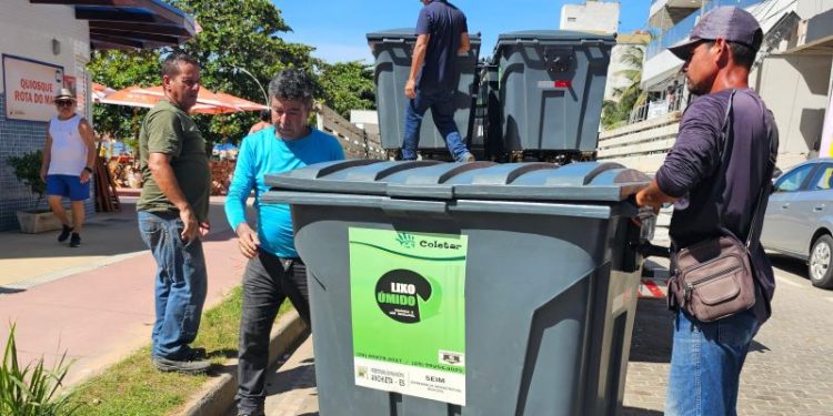 Anchieta: Prefeitura instala  novos contentores de lixo nos balneários
