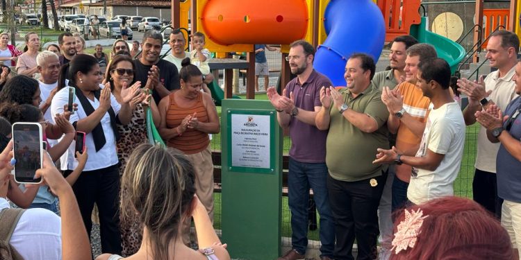 Anchieta: Prefeitura inaugura nova praça na Vila Samarco