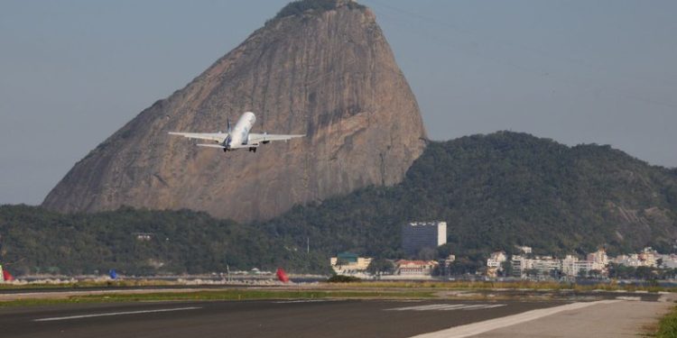 Turismo: Carnaval deve movimentar 6,64 milhões de viajantes pelo Brasil