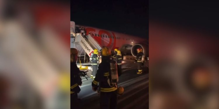 Aeroporto do Galeão: Avião da Gol colide com carro de manutenção durante decolagem