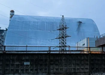 Ucrânia: Escudo de radiação de Chernobyl é atingido por drone russo