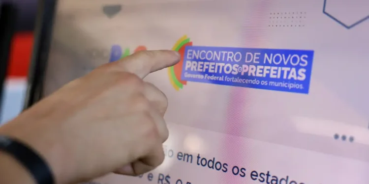 Contrata+Brasil: Plataforma de pequenos serviços conecta MEIs e prefeituras