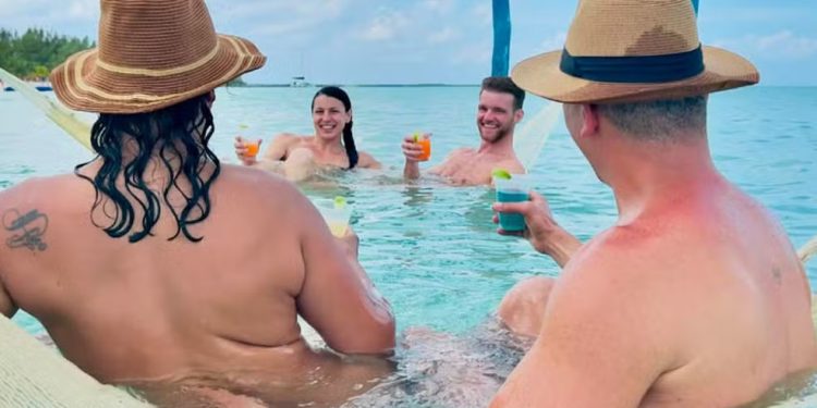 Turismo: Cruzeiro de nudismo pelo Caribe tem estadia até R$ 190 mil