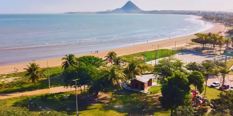 Piúma: “Tardezinha na Ilha” com samba, pagode e ensaio do Bloco do Mé
