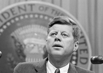 EUA: FBI diz que descobriu cerca de 2,4 mil arquivos sobre assassinato de J.F.K.