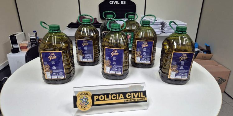 Polícia Civil: Operação apreende mais de 4 mil litros de azeite adulterado
