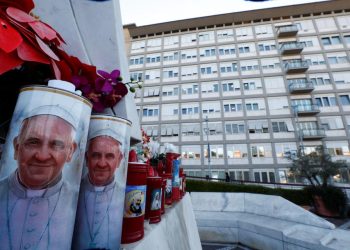 Vaticano: Papa Francisco piora e está em estado crítico