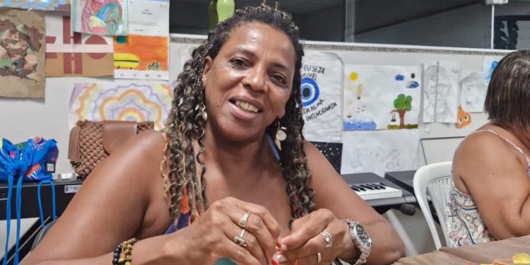 Piúma: Ifes empodera mulheres através do artesanato