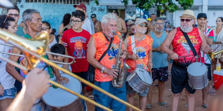 Guarapari: Carnaval 2025 já tem programação de blocos e escolas de samba definida