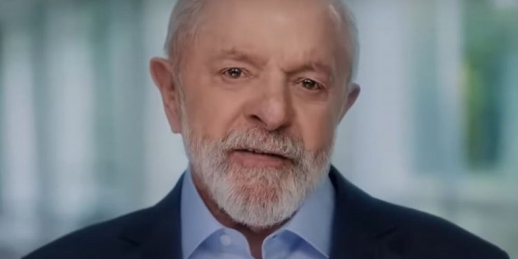 Política: Lula divulga Pé-de-Meia e Farmácia Popular
