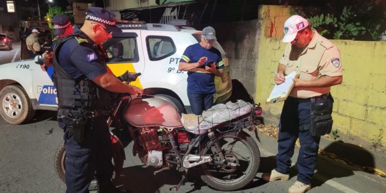 Cachoeiro de Itapemirim: Operação policial coíbe uso de descargas barulhentas de motocicletas