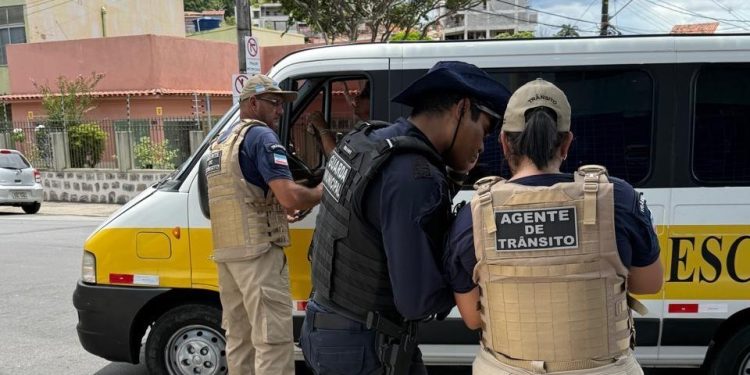 Espírito Santo: Detran fiscaliza Transporte Escolar na volta às aulas