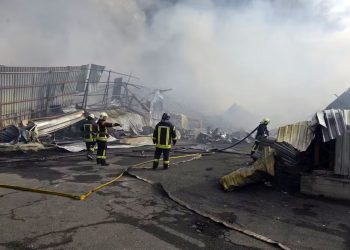 Conflito: Rússia lança ataque aéreo contra Kiev horas após Ucrânia concordar com proposta de cessar-fogo dos EUA