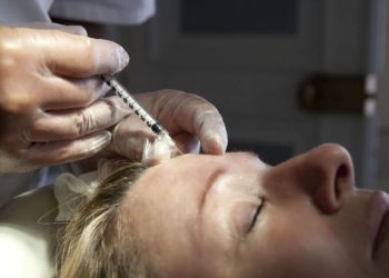 Brasil: Anvisa emite alerta após casos de botulismo na aplicação de botox