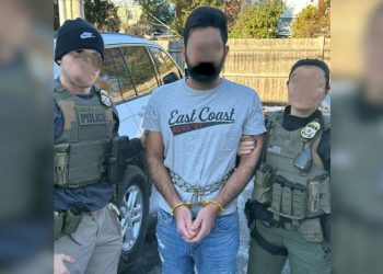 EUA: Grande operação conjunta contra imigrantes prende cinco brasileiros