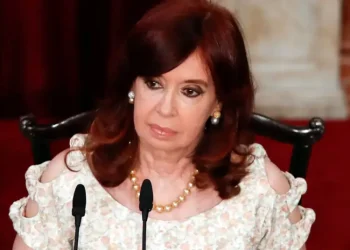 Trump: Governo proíbe Cristina Kirchner de entrar nos EUA por ‘envolvimento em corrupção’