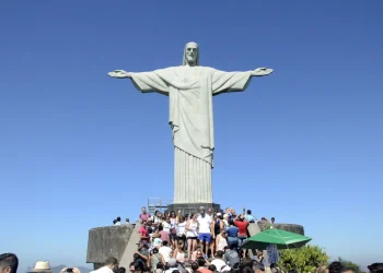 Turismo: Cristo Redentor foi o atrativo brasileiro mais buscado no exterior em 2024