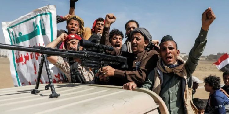 Conflito: Houthis dizem que ataques dos EUA no Iêmen são “crimes de guerra”