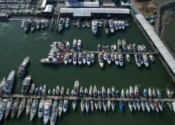 Turismo: A nova tendência de hospedagem é dormir dentro de um barco