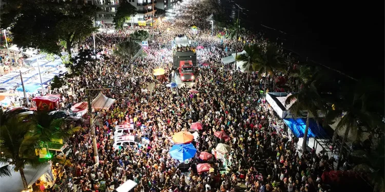 Piúma: A folia continua com mais atrações para finalizar o Carnaval 2025