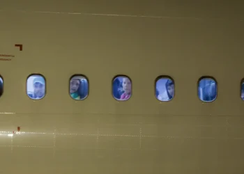 Imigração ilegal: Maior parte de repatriados dos EUA é transportada para Minas