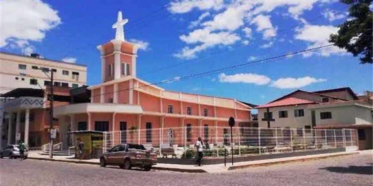 Alfredo Chaves: Católicos celebram Semana Santa com diversas atividades