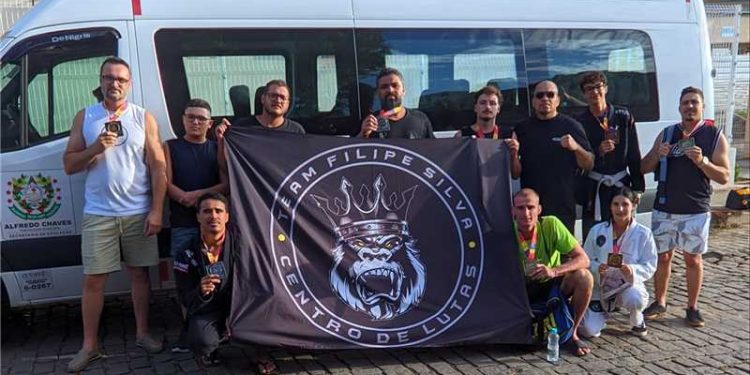 Alfredo Chaves: Atletas alfredenses conquistam medalhas na Open Castelo de Jiu-Jitsu
