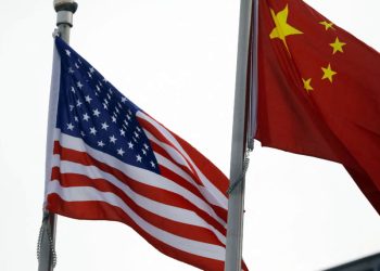 Economia: Tarifas da China de 125% sobre importados dos EUA passa a valer neste sábado (12)
