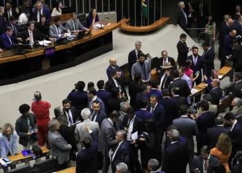 Tarifaço: Câmara aprova Lei da Reciprocidade Comercial e texto vai à sanção