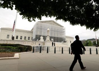 EUA: Trump pede à Suprema Corte que proíba transgêneros no Exército