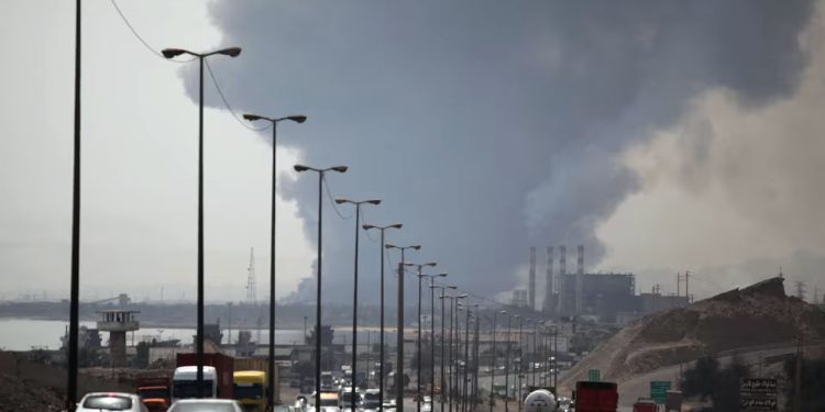 Irã: Explosão química no porto de Bandar Abbas mata pelo menos 18 e fere centenas